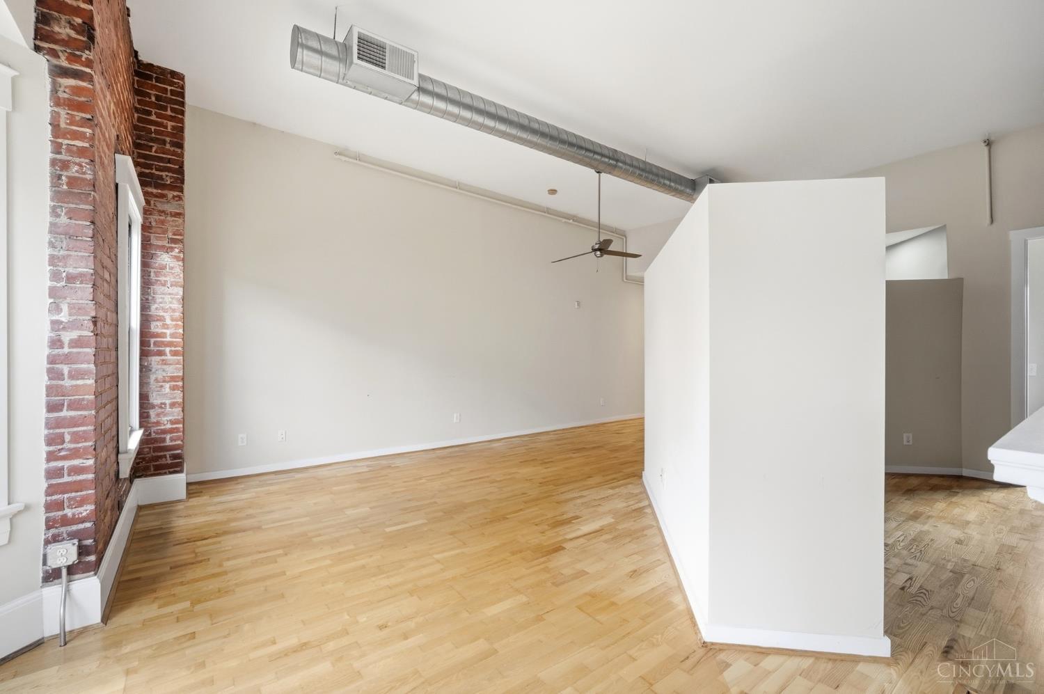 1213 Vine Street Property Photo 22