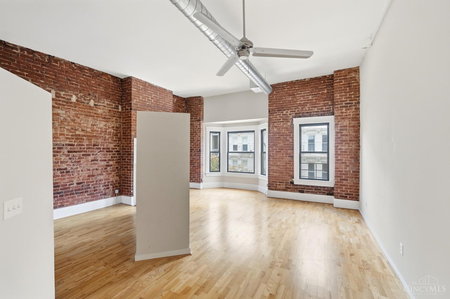 1213 Vine Street Property Photo 24