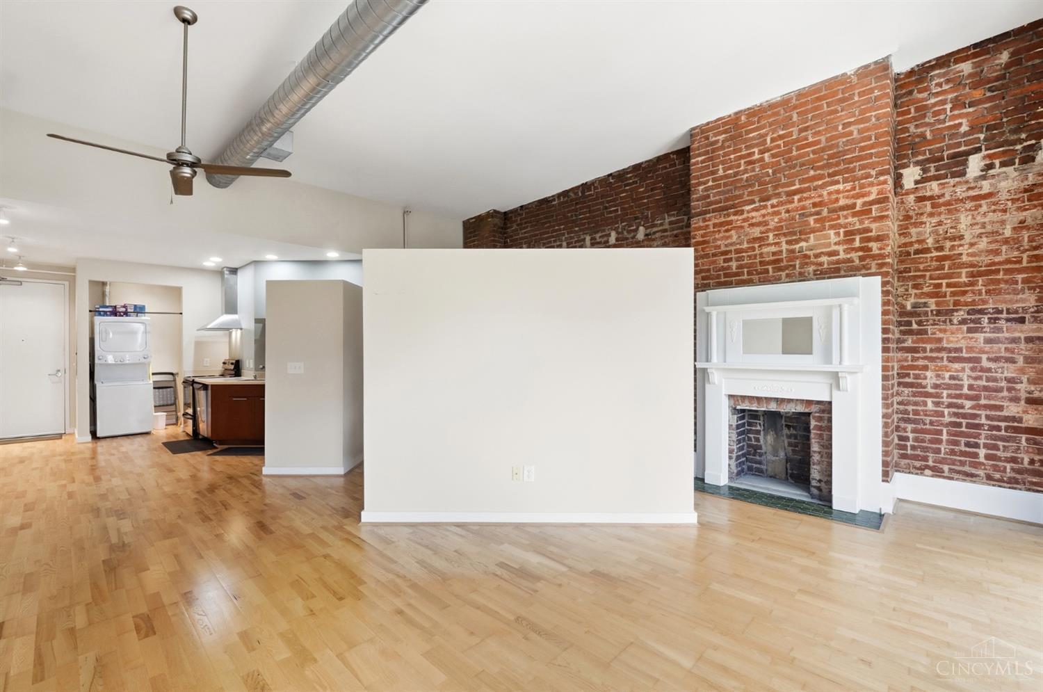 1213 Vine Street Property Photo 25