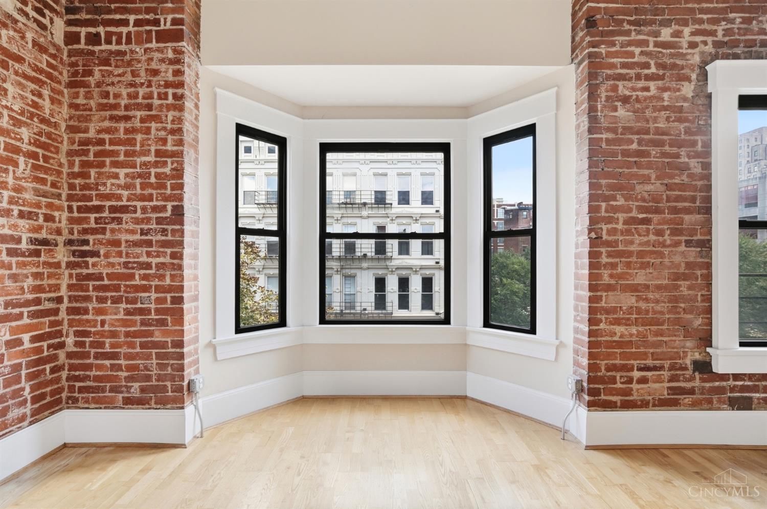 1213 Vine Street Property Photo 27