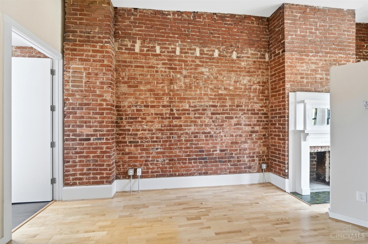 1213 Vine Street Property Photo 29