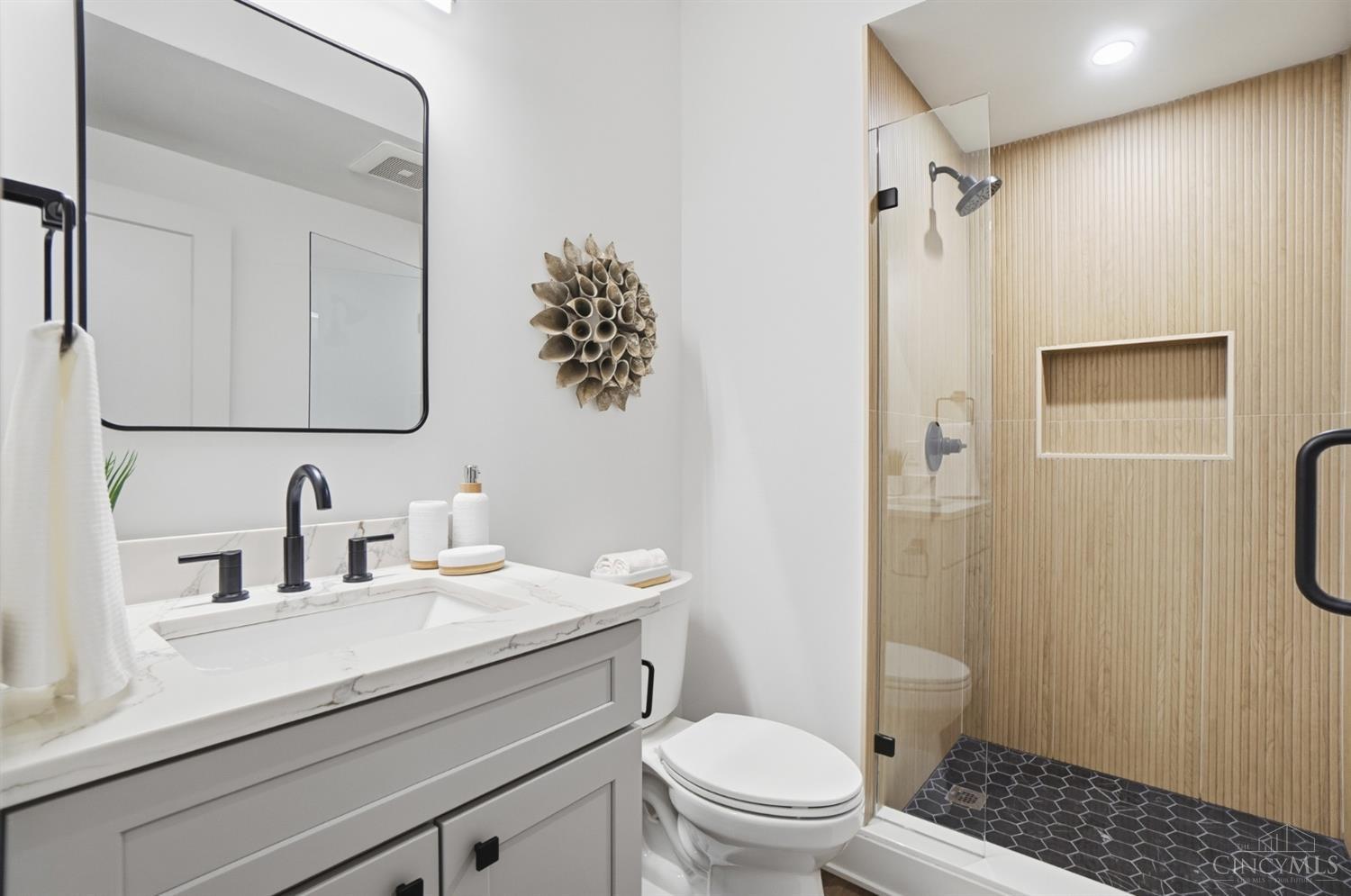 3021 Wasson Road Property Photo 9