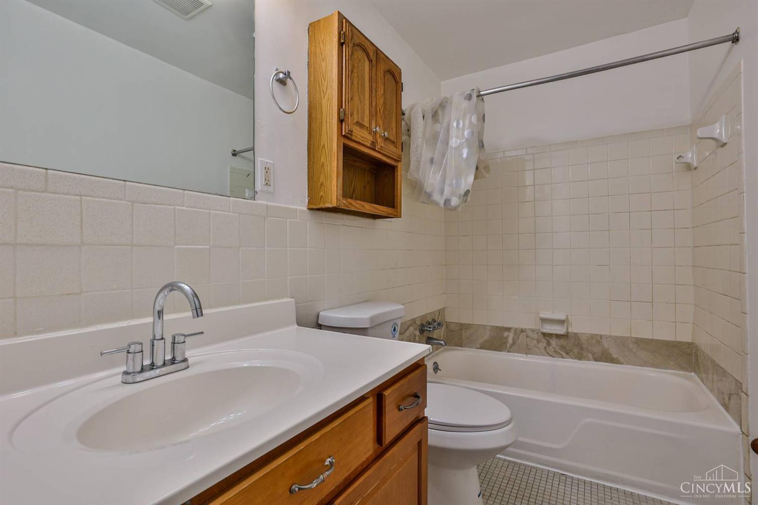 1556 Meredith Drive Property Photo 10