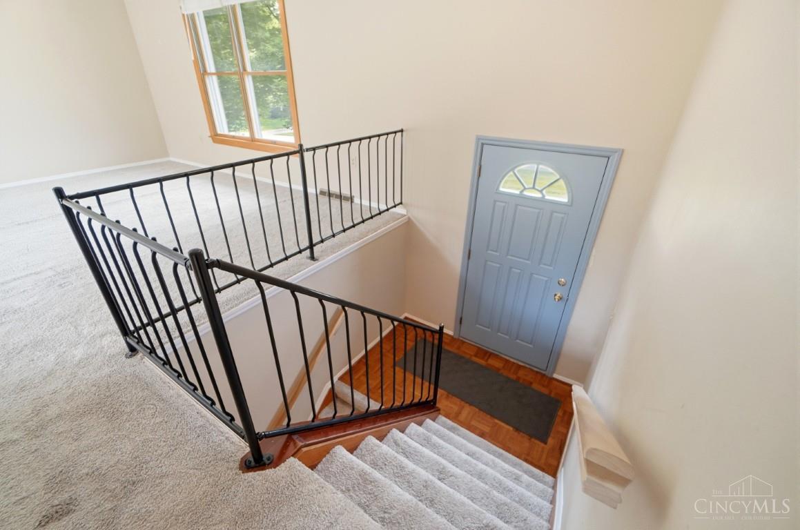 9054 Revere Run Property Photo 5