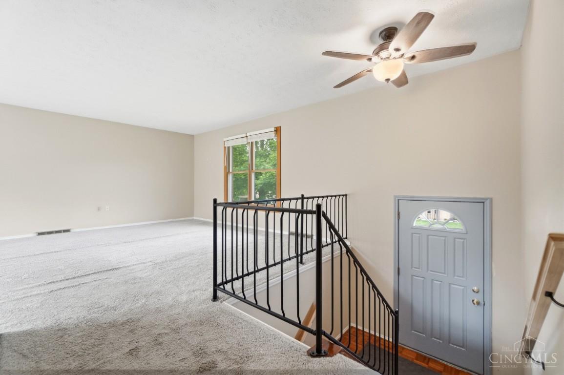 9054 Revere Run Property Photo 6