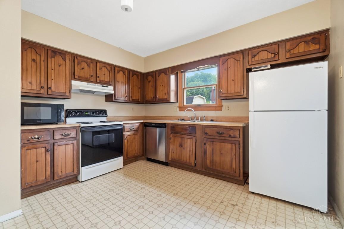 9054 Revere Run Property Photo 13