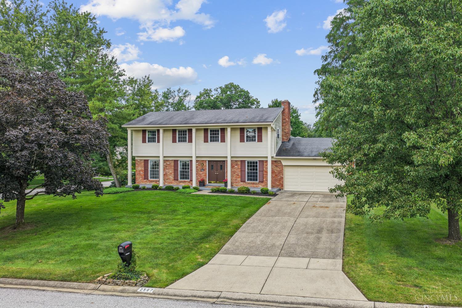 2507 Ashton Court Property Photo 1