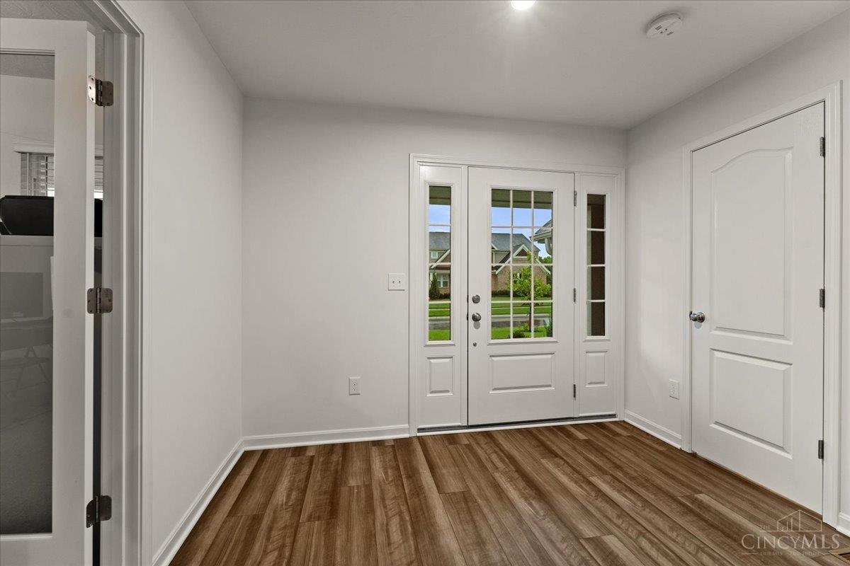 7082 Birkdale Drive Property Photo 12