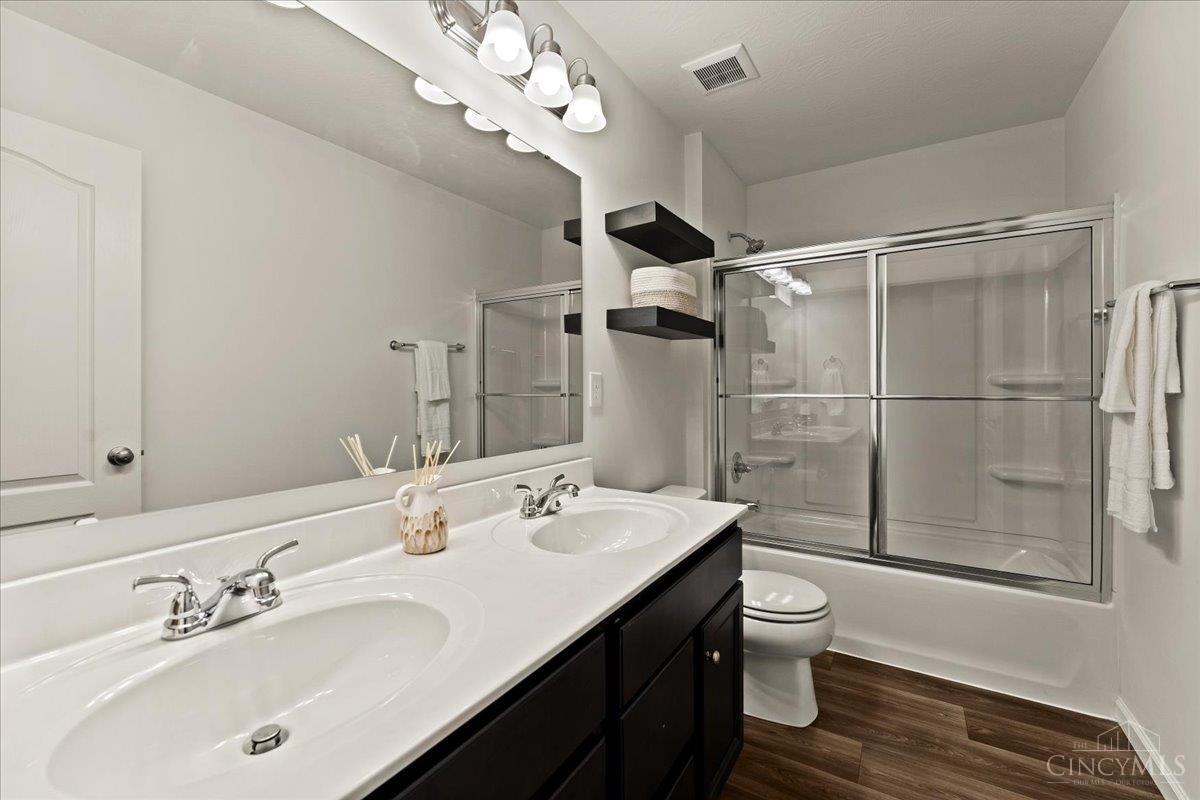 7082 Birkdale Drive Property Photo 37