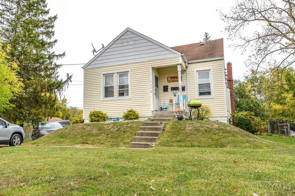 7670 Pippin Road Property Photo 1