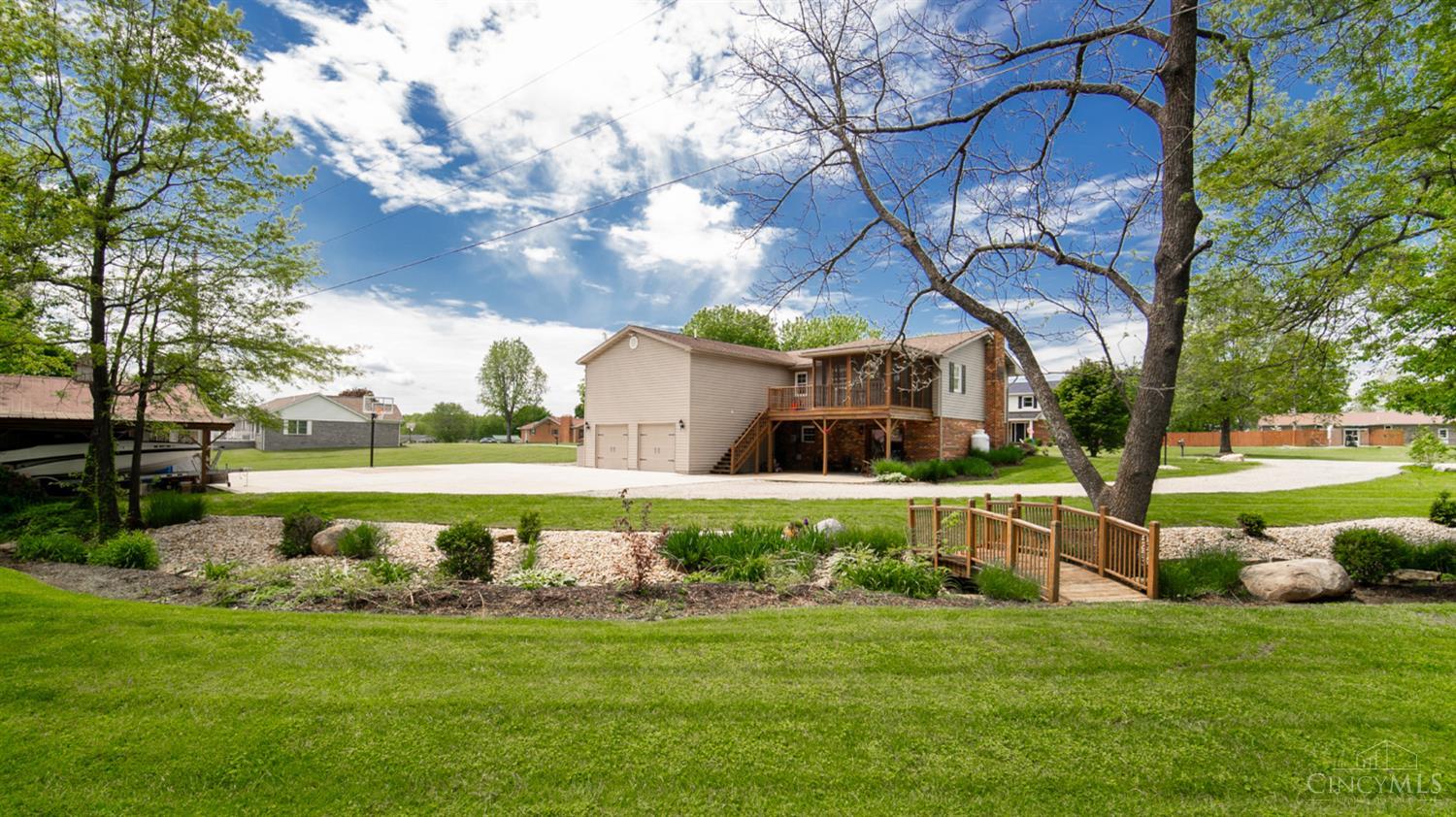 80 Madonna Drive Property Photo 12