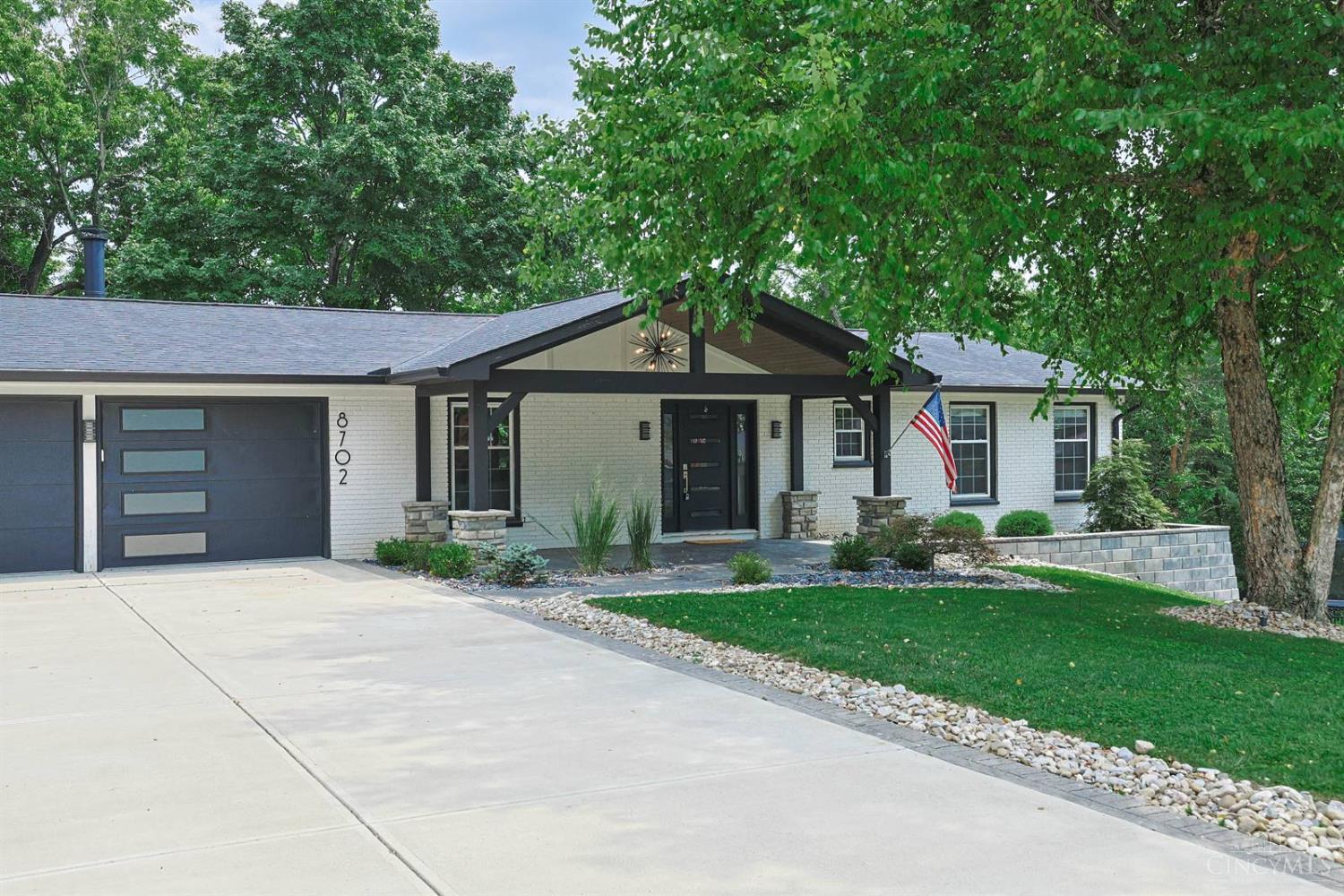 8702 Appleknoll Lane Property Photo 1