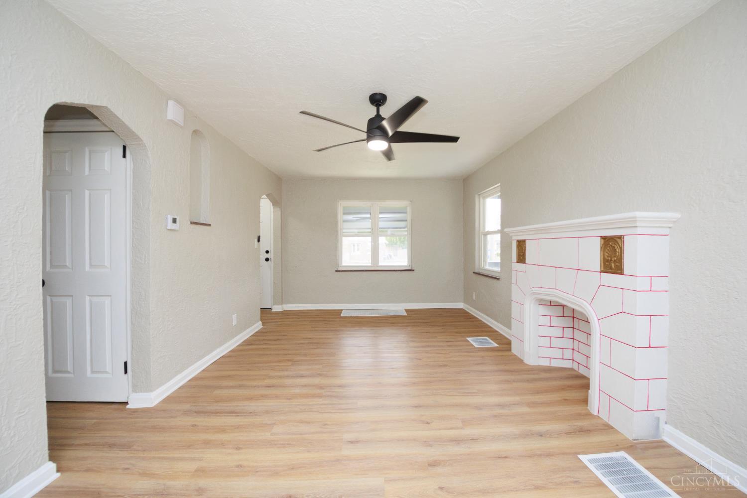 3952 Race Road Property Photo 5