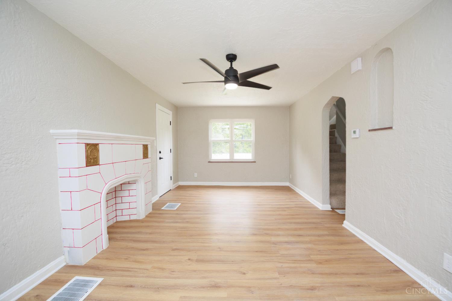 3952 Race Road Property Photo 6
