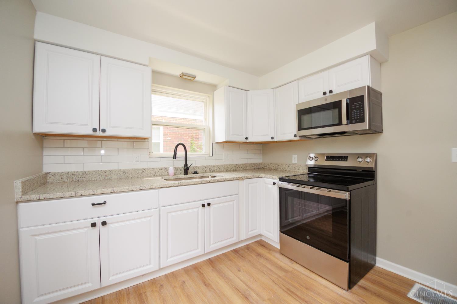 3952 Race Road Property Photo 11