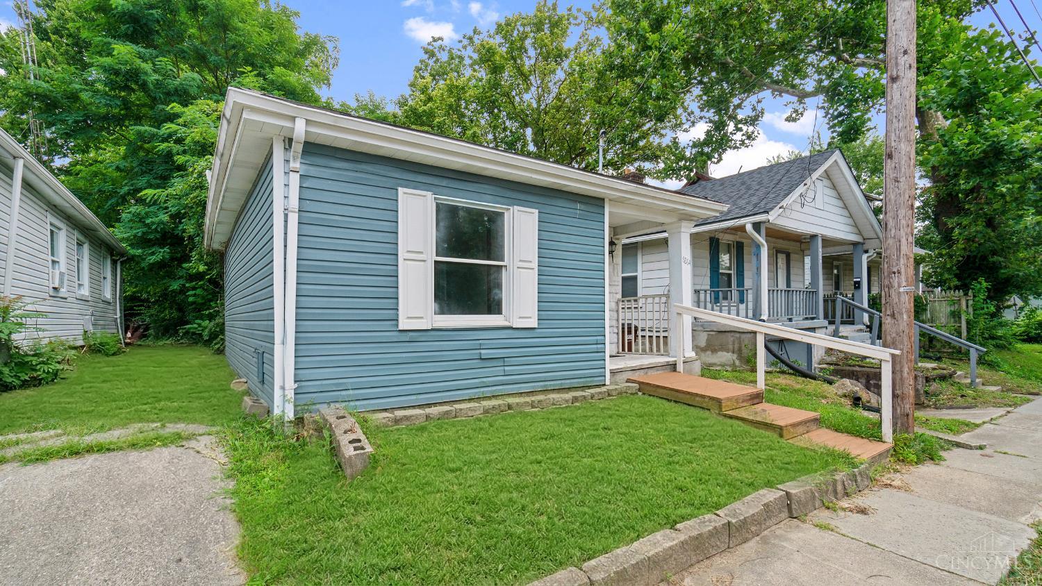 6264 Simpson Avenue Property Photo 1