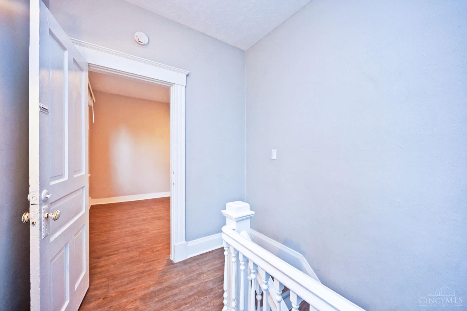 2709 Griffiths Avenue Property Photo 5