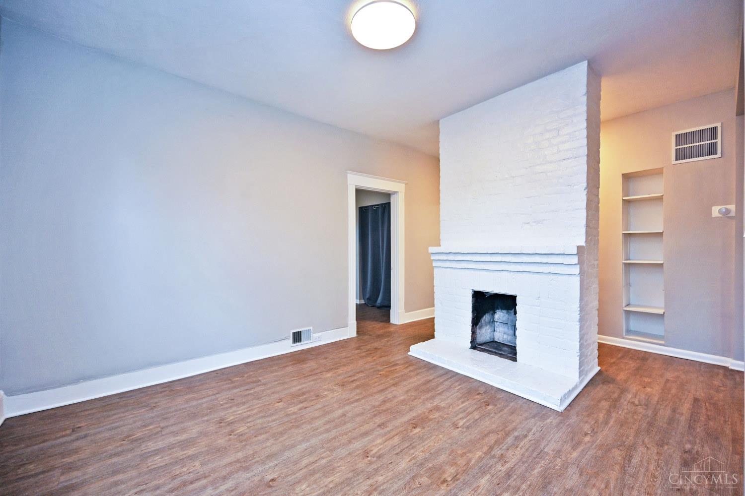 2709 Griffiths Avenue Property Photo 7