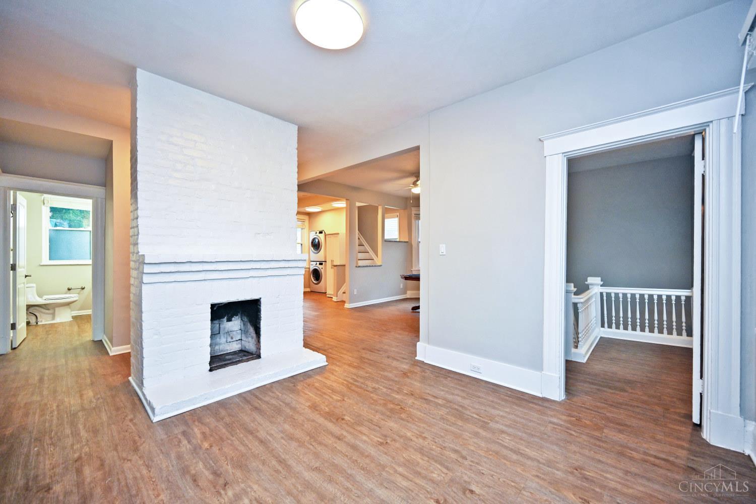 2709 Griffiths Avenue Property Photo 8