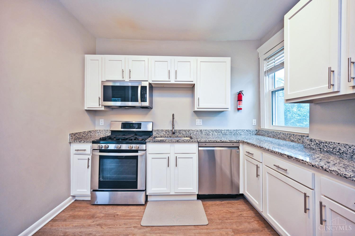 2709 Griffiths Avenue Property Photo 17