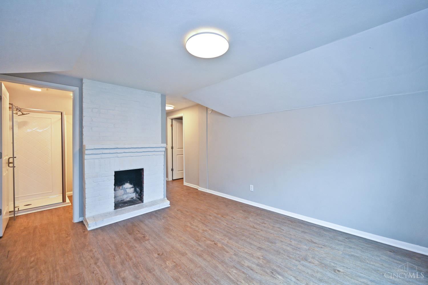 2709 Griffiths Avenue Property Photo 32