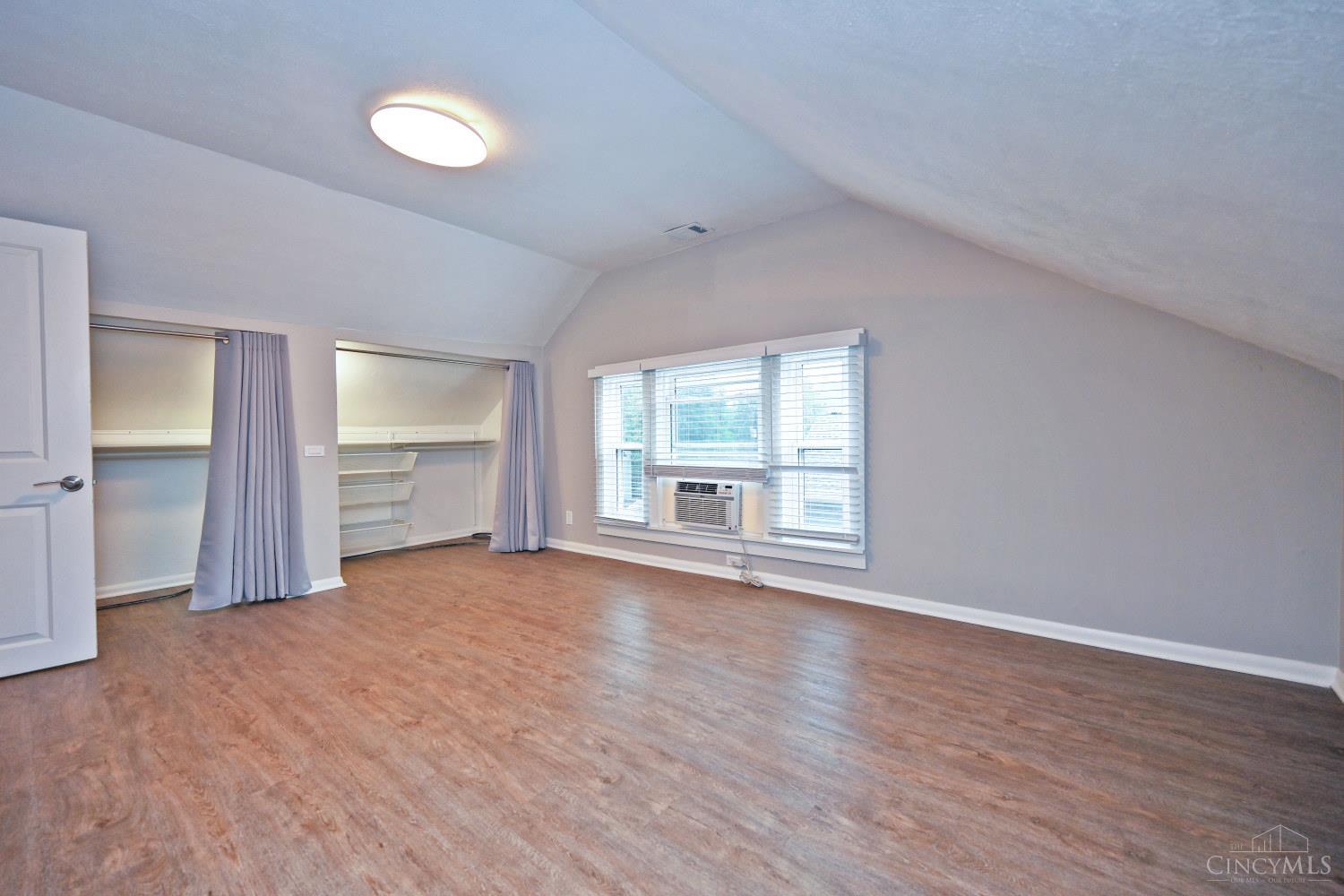 2709 Griffiths Avenue Property Photo 35