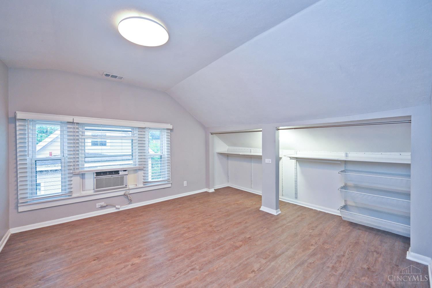 2709 Griffiths Avenue Property Photo 39