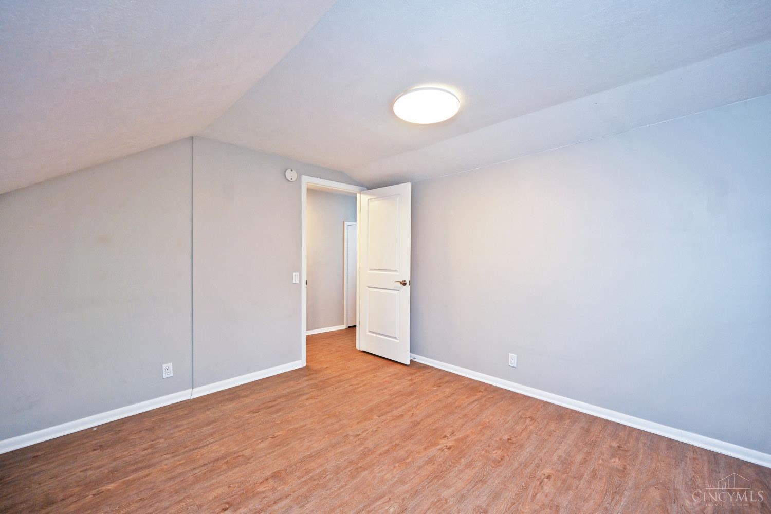 2709 Griffiths Avenue Property Photo 40