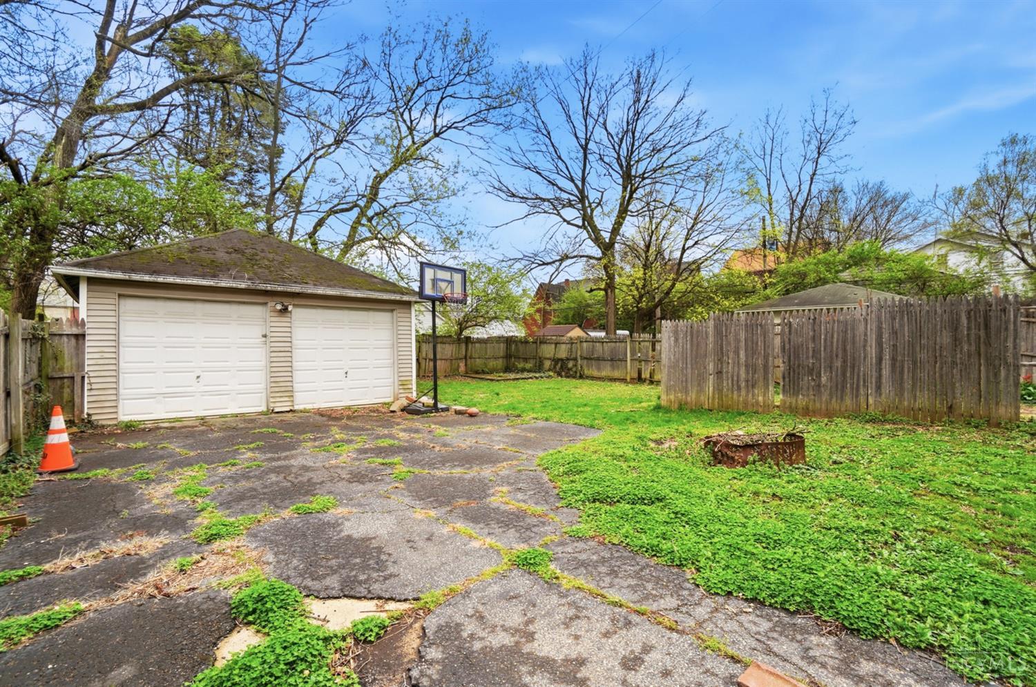W 24 Beechwood Avenue Property Photo 29