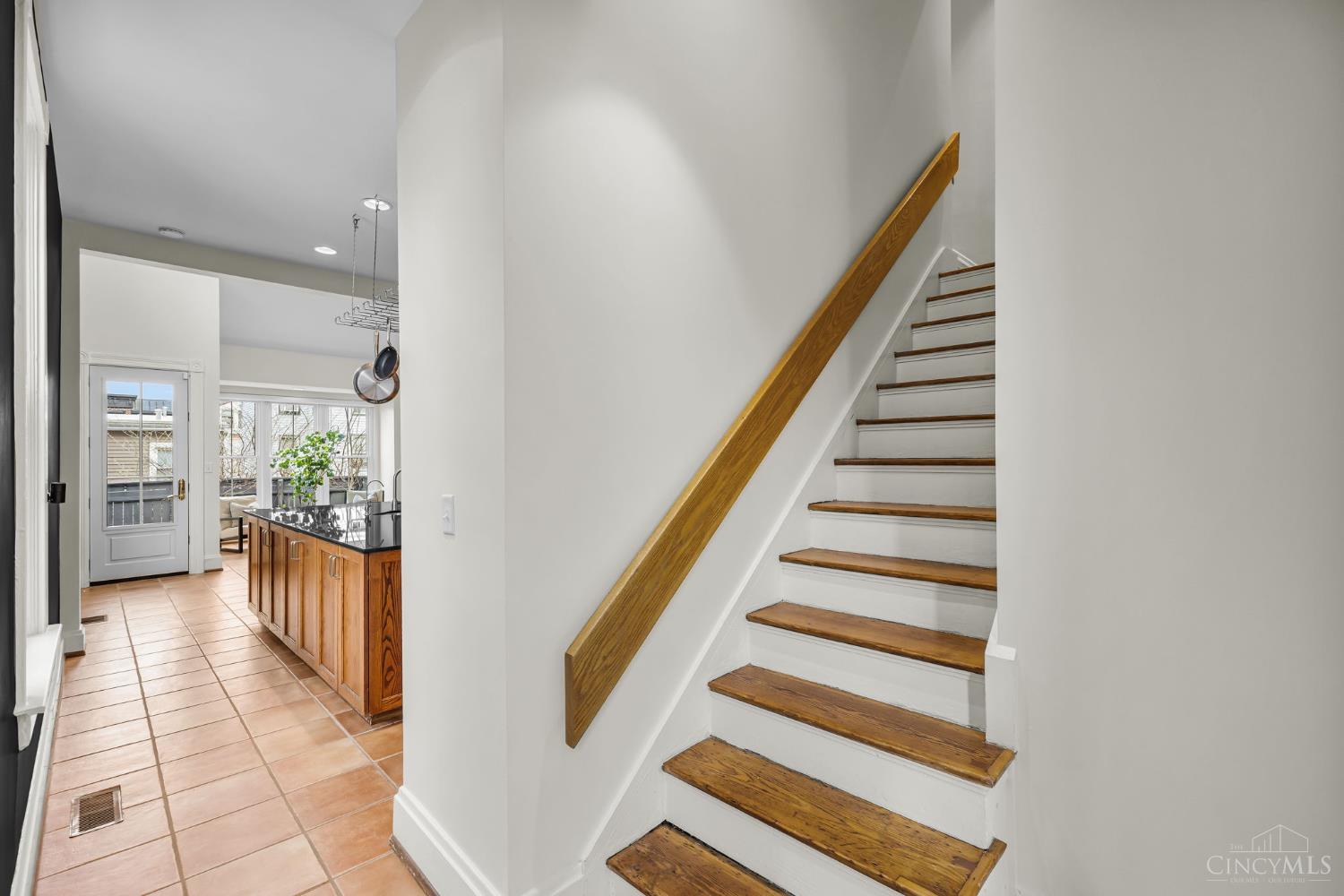1126 Fuller Street Property Photo 4