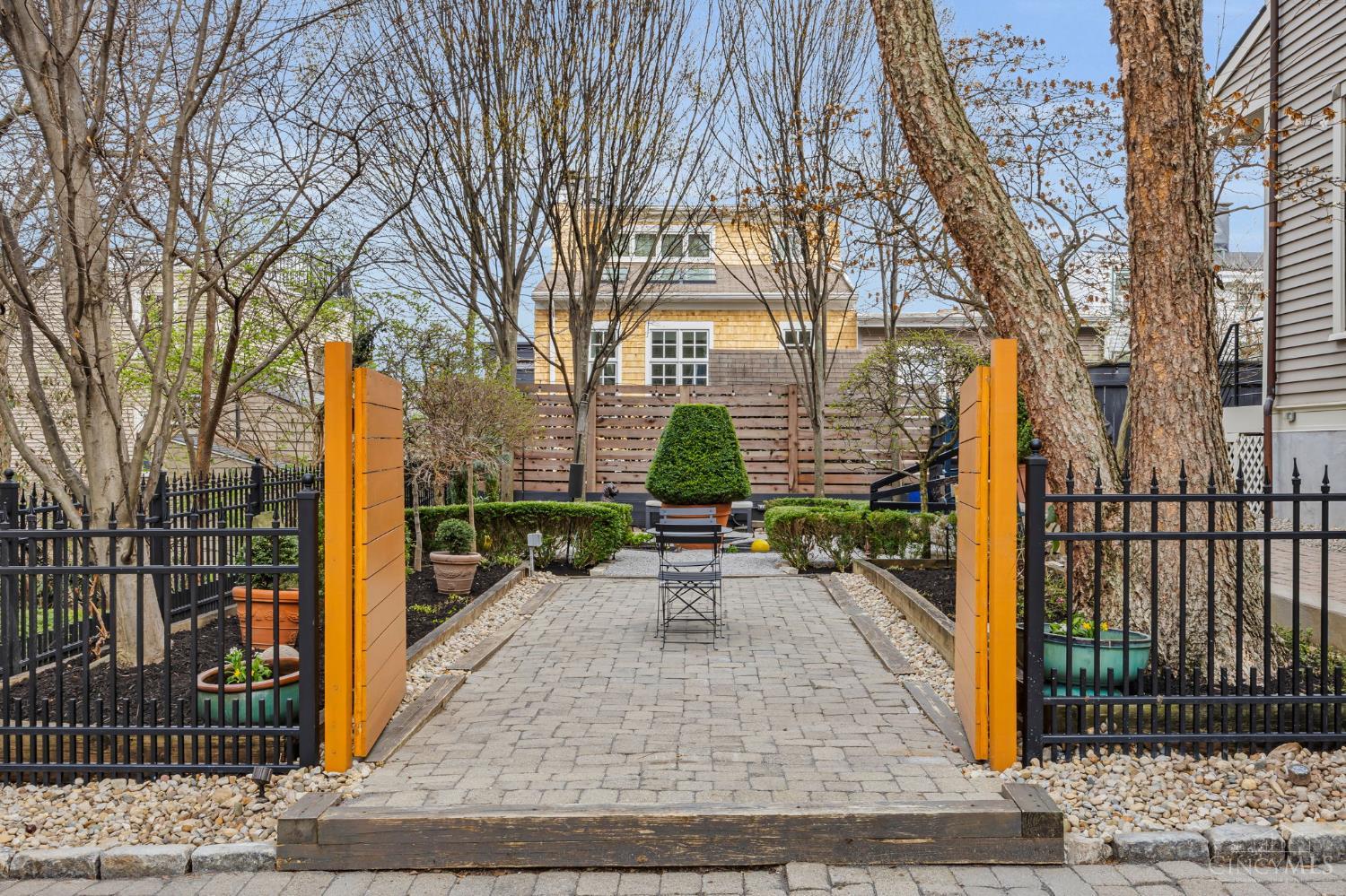 1126 Fuller Street Property Photo 46