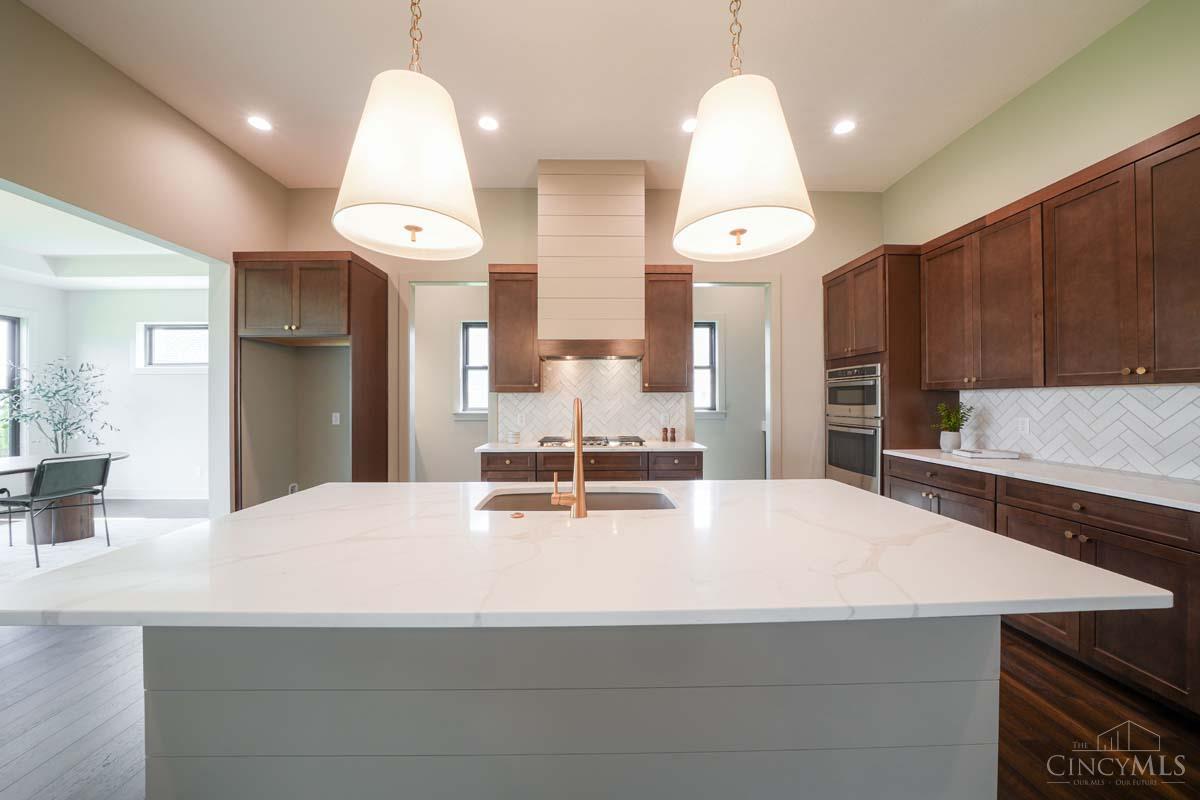 1232 Normandy Rue Property Photo 8