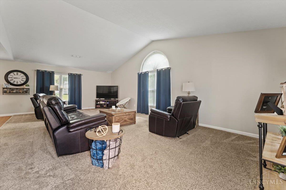 2045 Sunset View Lane Property Photo 4
