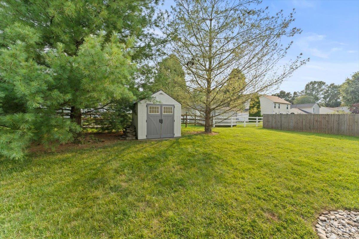 2045 Sunset View Lane Property Photo 15