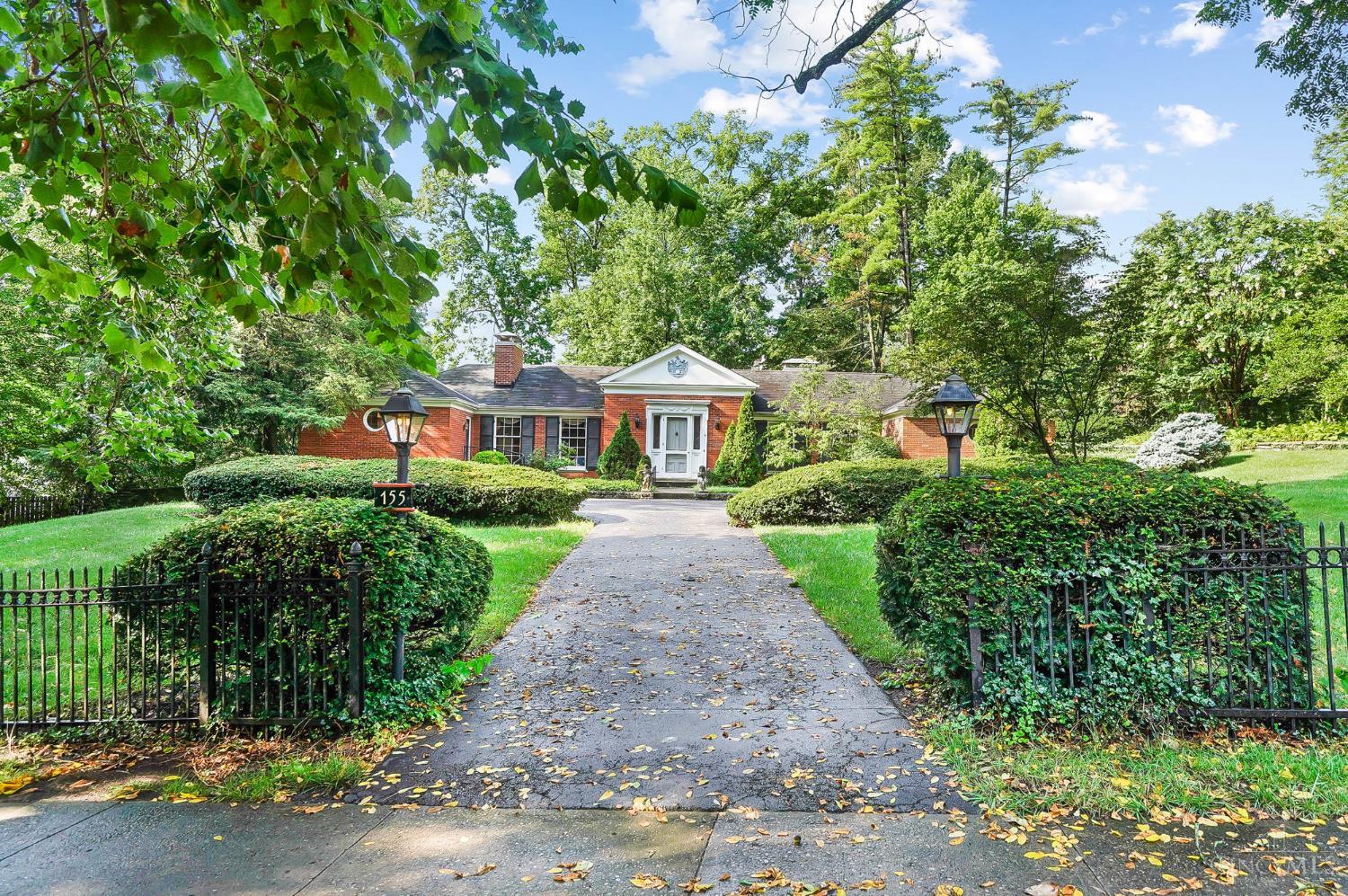 155 Magnolia Avenue Property Photo 1