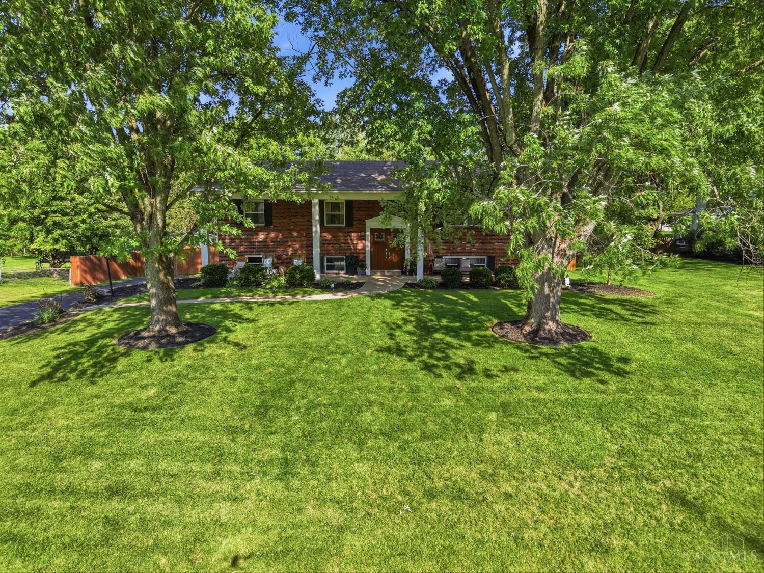 8762 Monticello Dr Property Photo 2