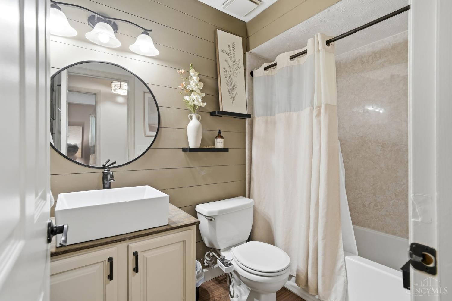 8762 Monticello Dr Property Photo 37