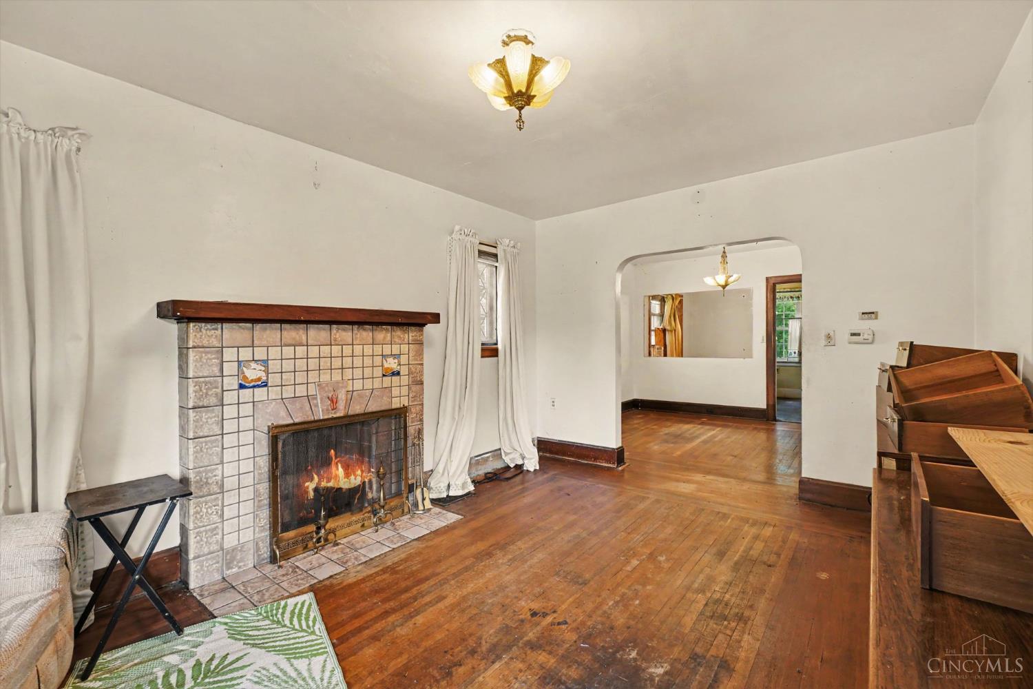 1810 Dalewood Place Property Photo 3