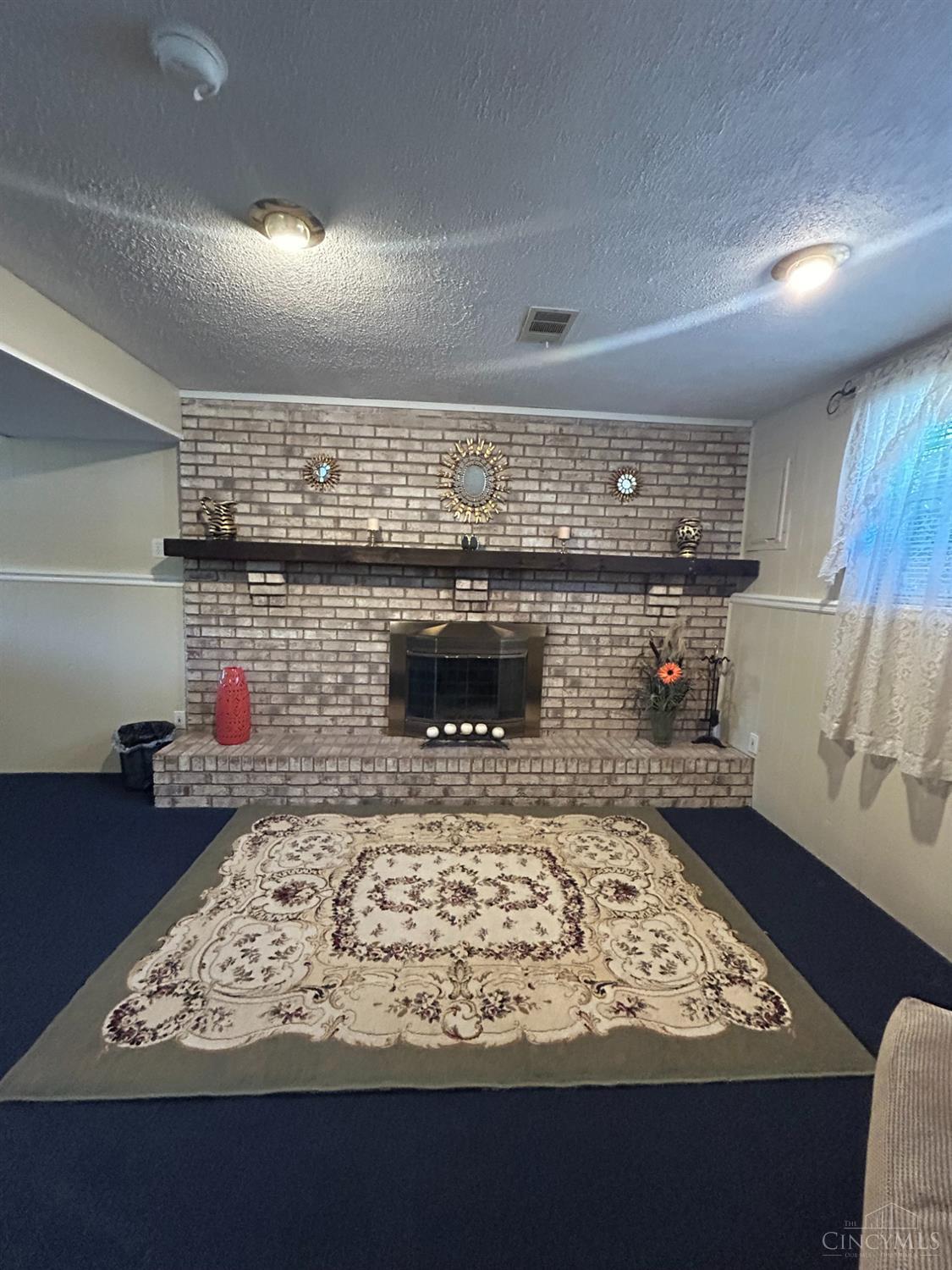 5855 Winchester Drive Property Photo 18