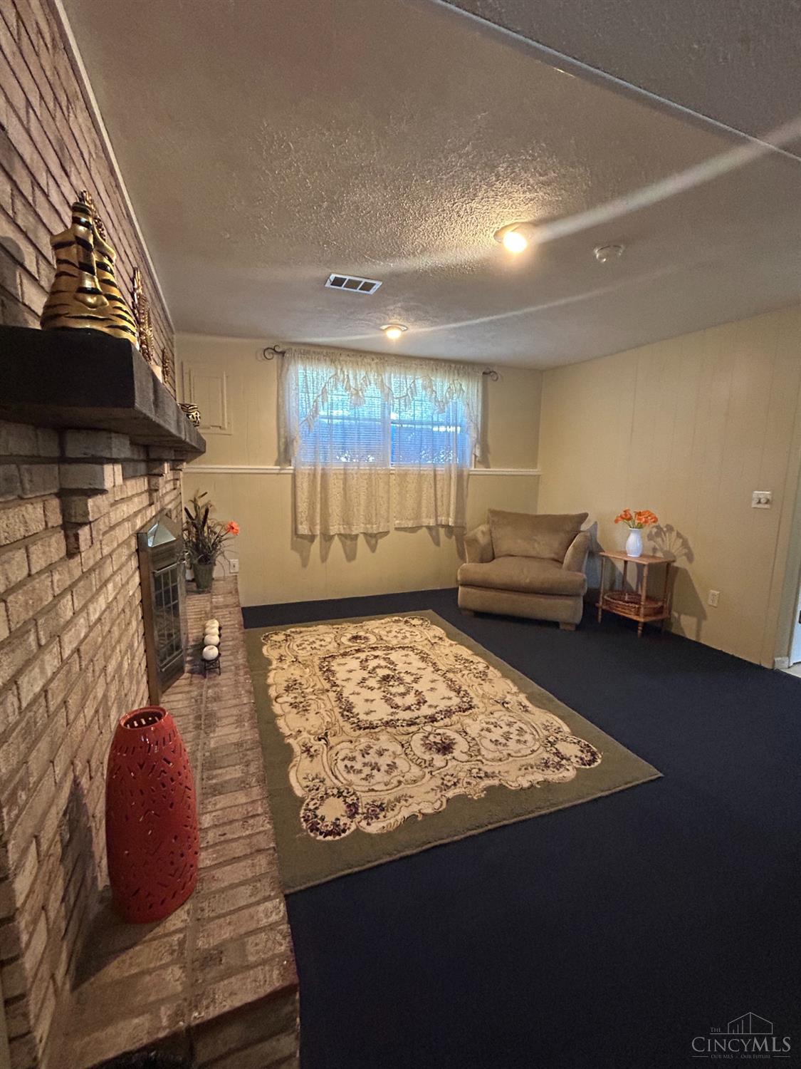 5855 Winchester Drive Property Photo 19