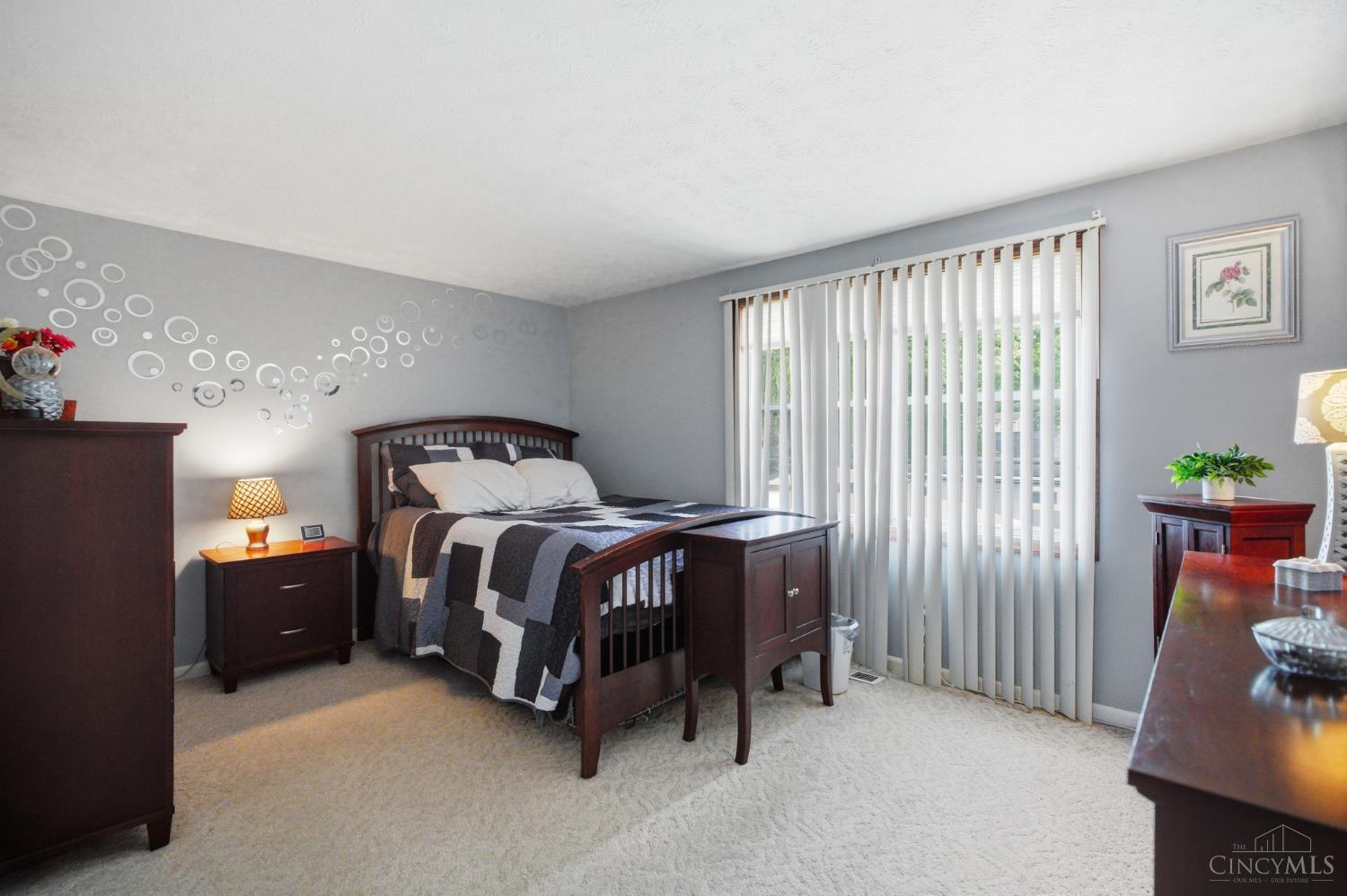 5855 Winchester Drive Property Photo 25