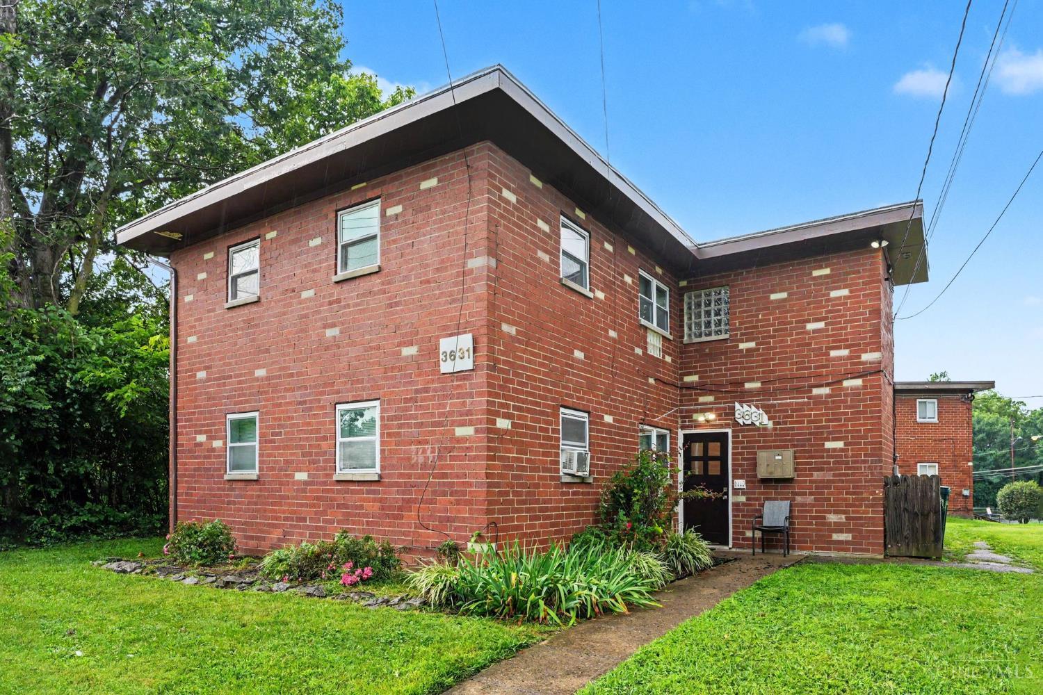 3631 Washington Avenue Property Photo 1