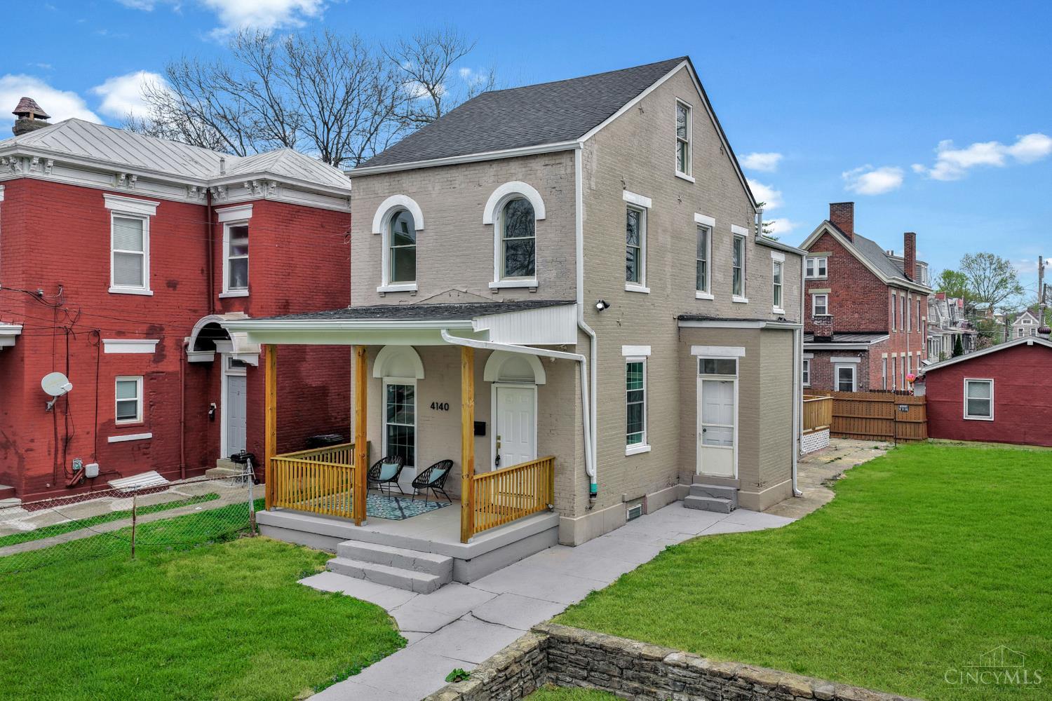 4140 Kirby Avenue Property Photo 1