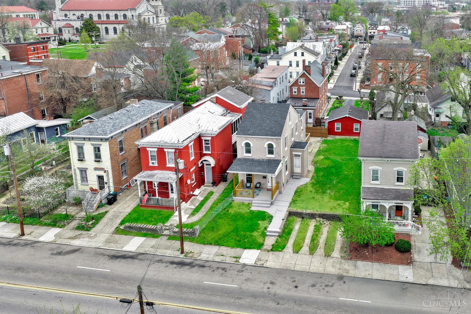 4140 Kirby Avenue Property Photo 2