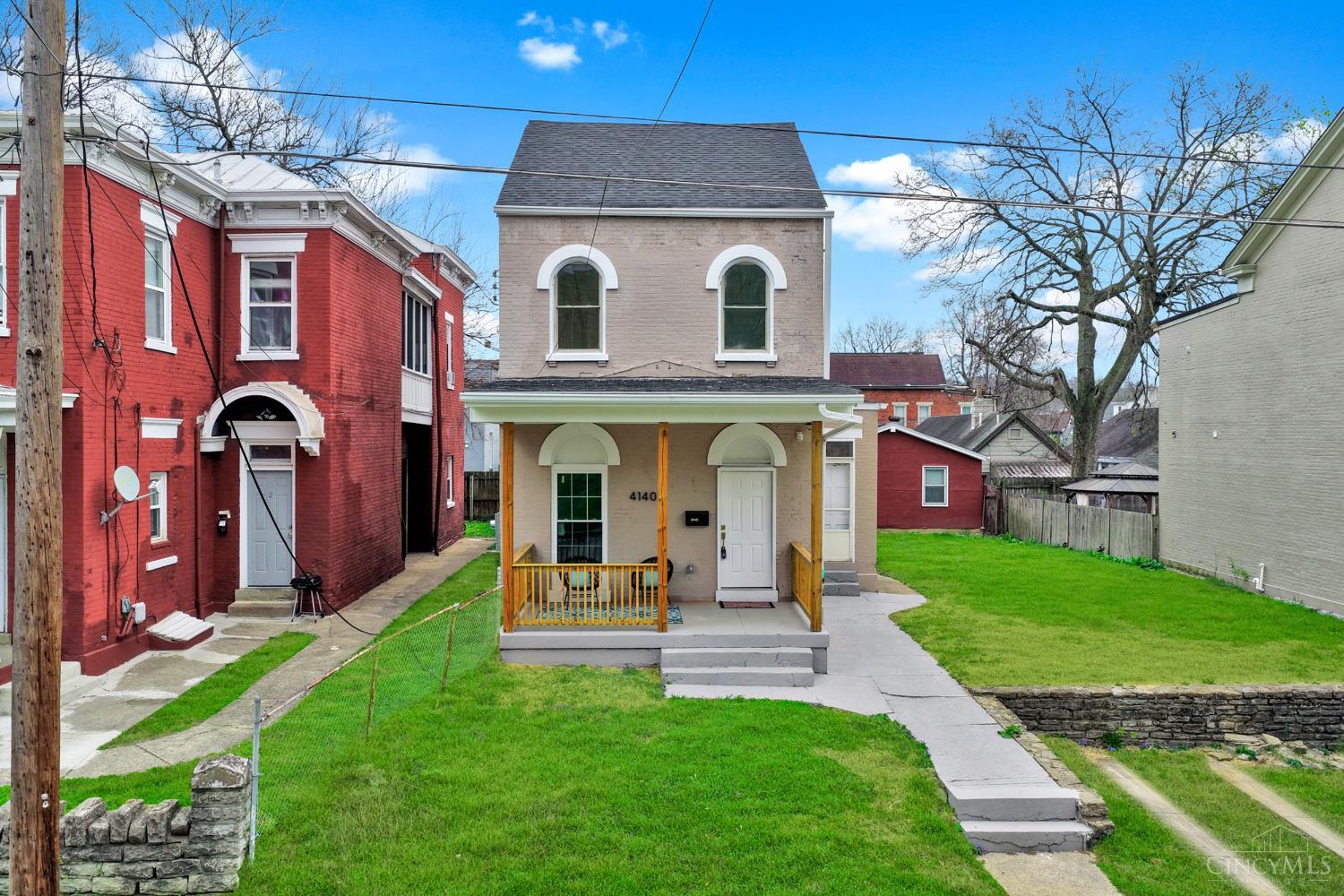 4140 Kirby Avenue Property Photo 3