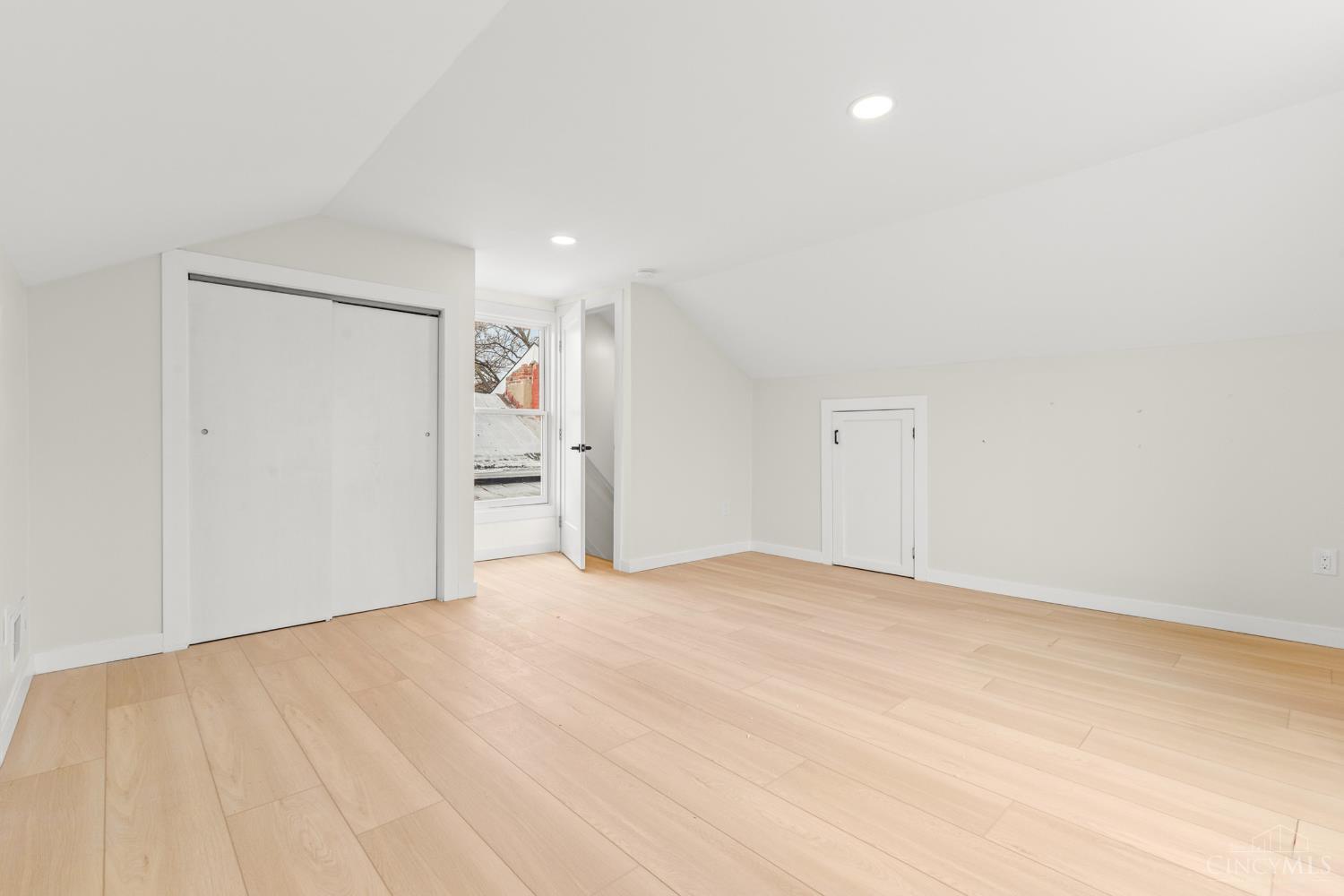 4140 Kirby Avenue Property Photo 32