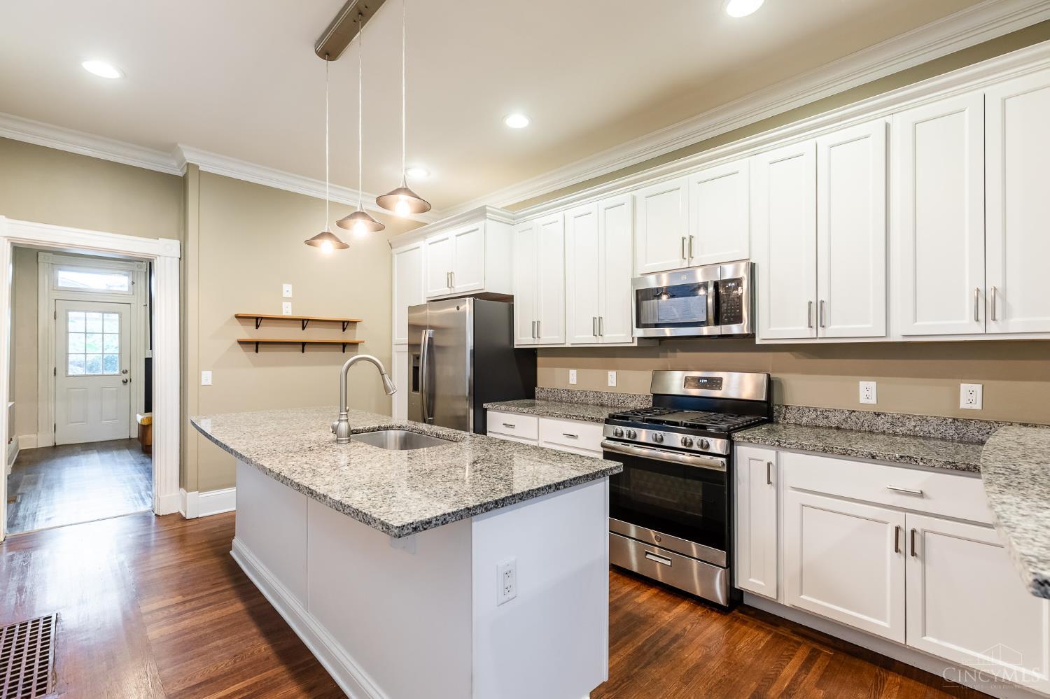 4313 Beech Hill Avenue Property Photo 8