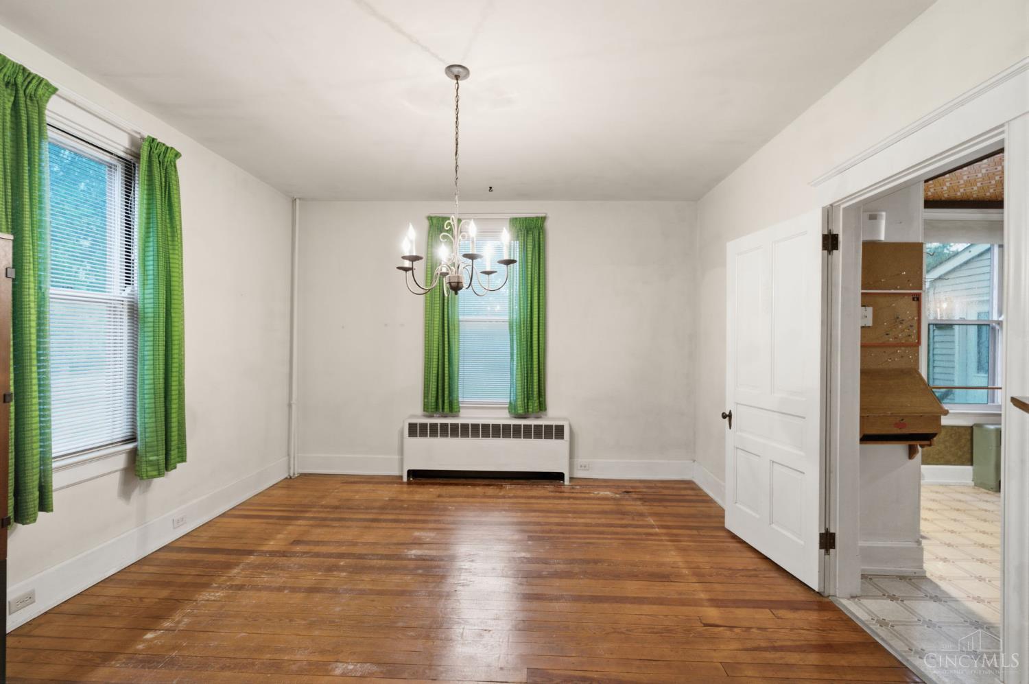 5805 Miami Road Property Photo 8