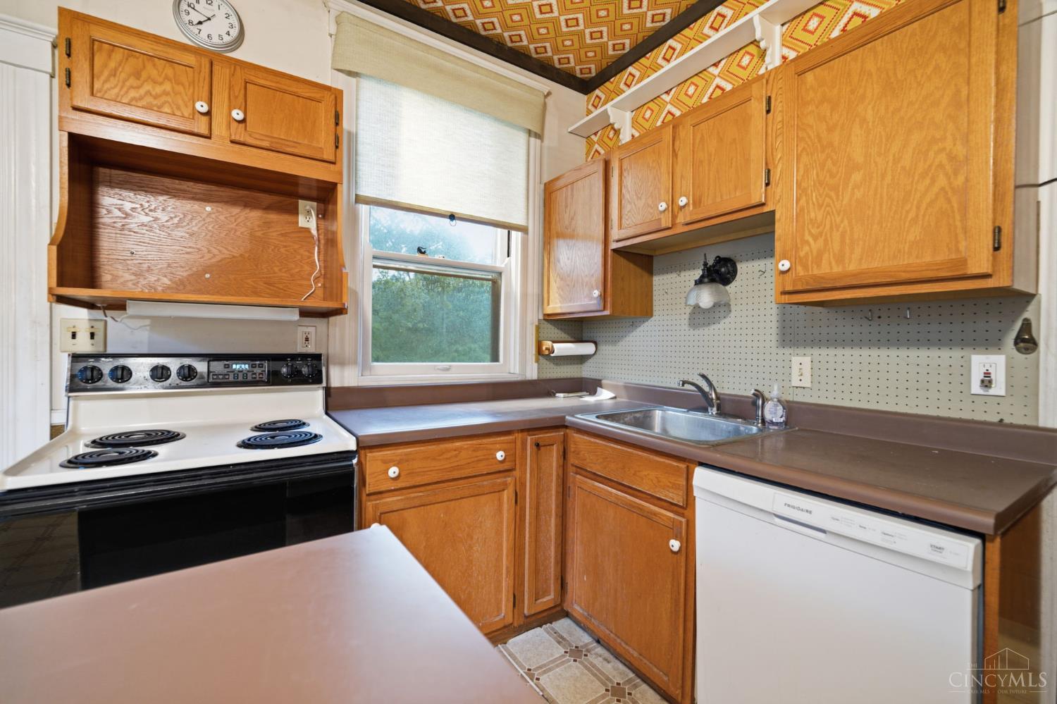 5805 Miami Road Property Photo 19