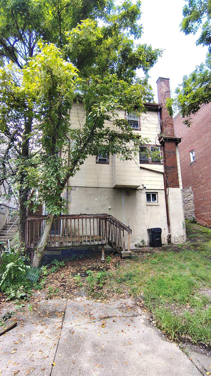 1851 Denham Street Property Photo 2